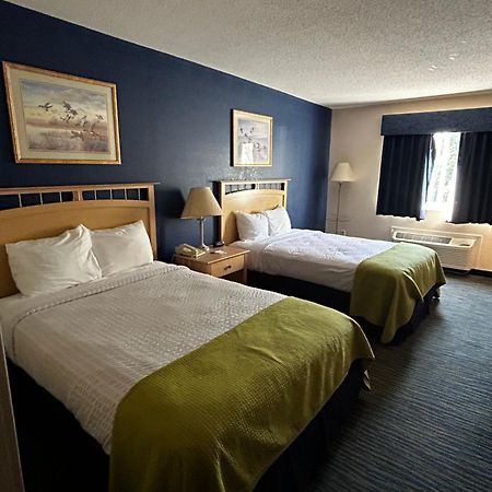 Ameristay Inn & Suites Waverly Bagian luar foto
