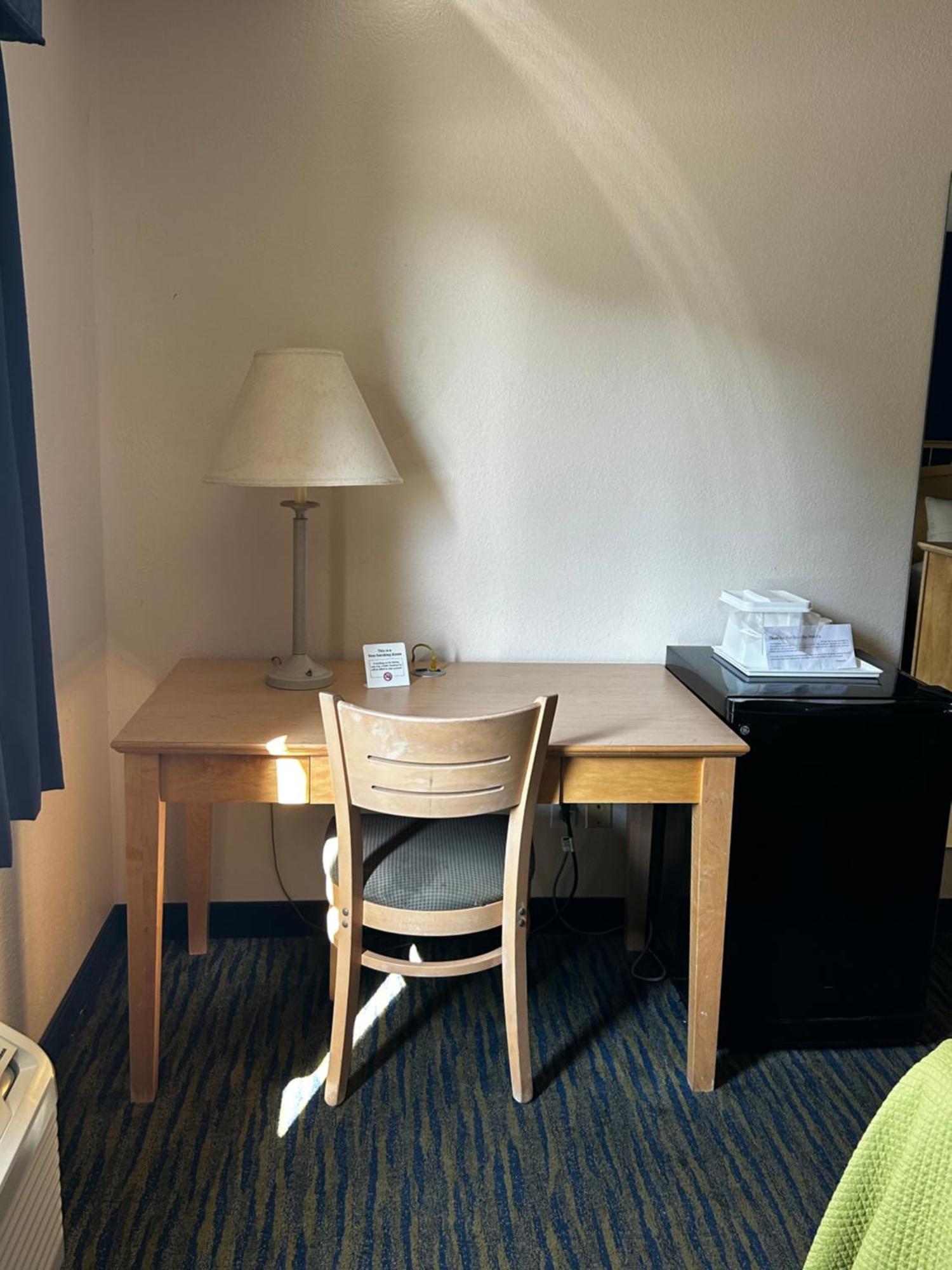 Ameristay Inn & Suites Waverly Bagian luar foto